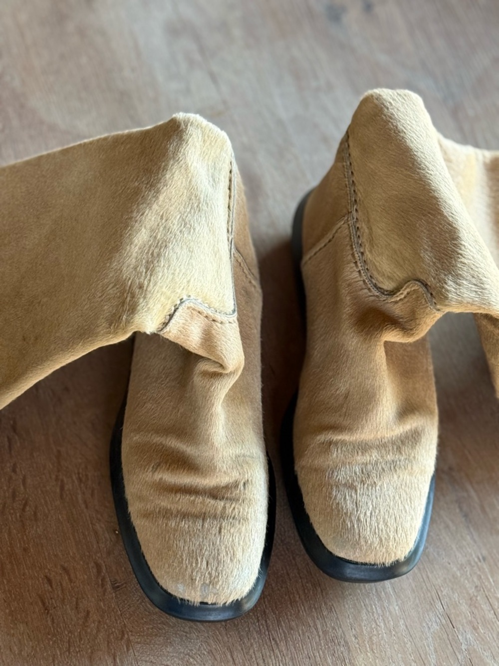 Tod’s Tan Pony Hair Knee Boots - Picture 5 of 11